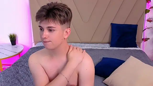 miless_cooper (M young) - HOT CUM SHOW!