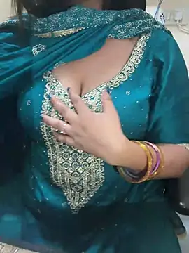 -simii (F milf) - FULL NUDE ASS FINGRING