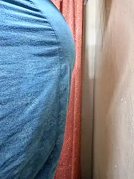 tamilnithu (F young) - College