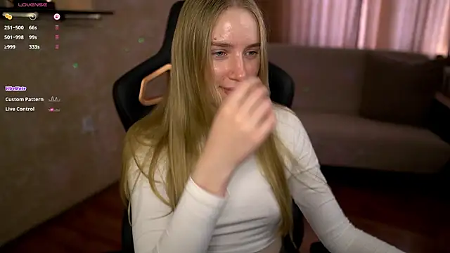 sweet_michellle (F young) - Booty Slaps, Each 25 tk will be Slap