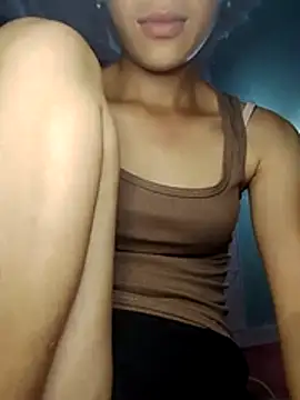 isla-natalia (F young) - Please help me achieve my goal.