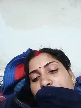 Poojaxx56 webcam