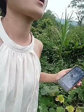 Linda-yiyi webcam