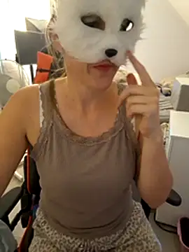 SPrITZMAUS live cam on StripChat
