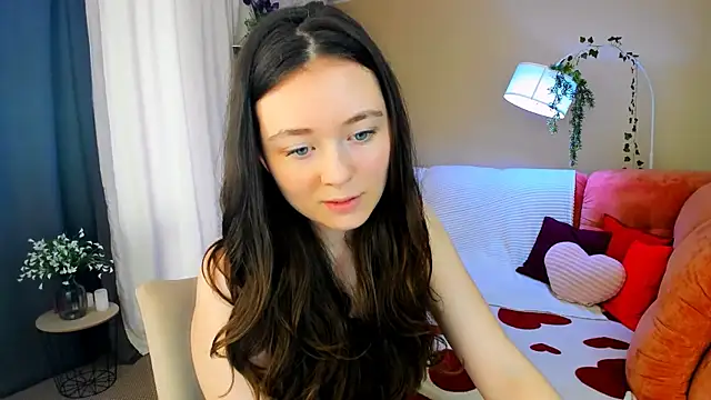 AlluringLookk webcam