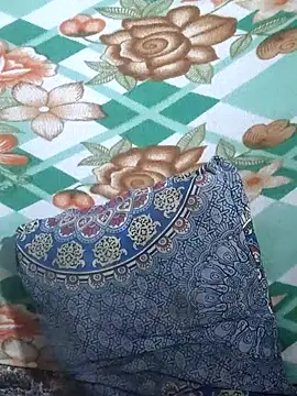 Itz_Aisha__ webcam