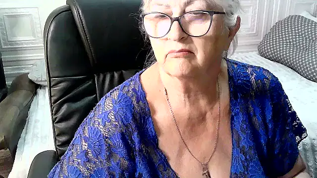 LolkaAlyss webcam