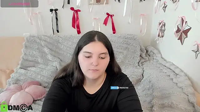 MonikaMooon webcam