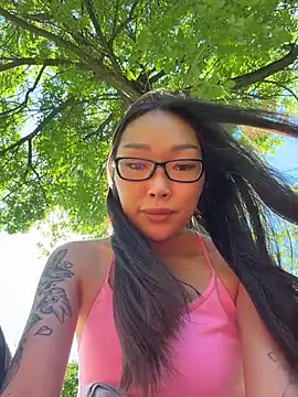 trytomakememoam (F young) - panties tease