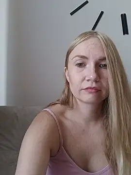 KisaVixen webcam