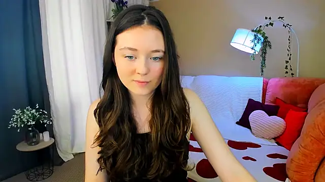 AlluringLookk webcam