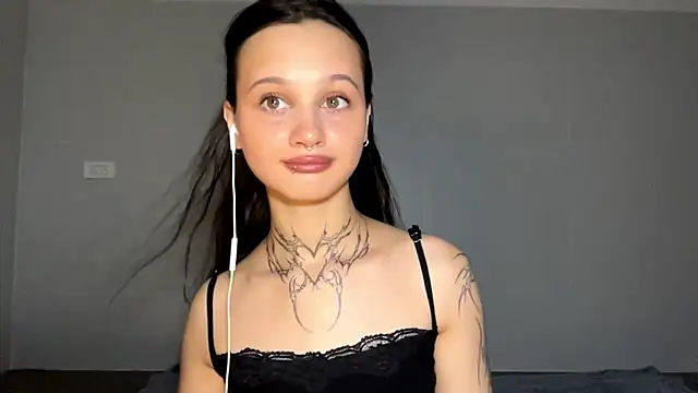 MayraLucarelli webcam