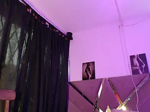 Keily_Tsx1 webcam