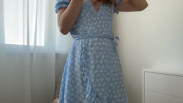 ShySchoolGirl webcam
