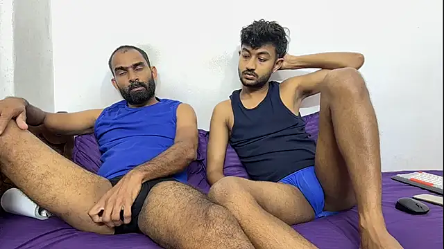 DesiDaddyandSon webcam