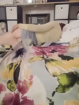 sissytrapdolly24 webcam