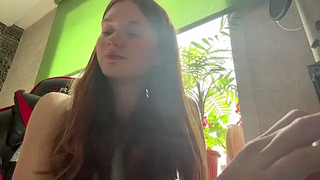 AriellaVenturi live cam on StripChat