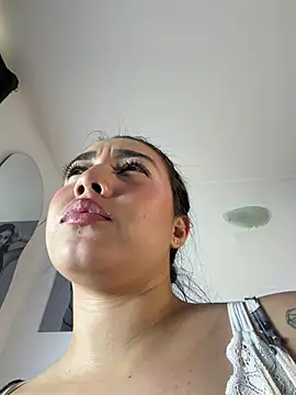 Natasharuso webcam