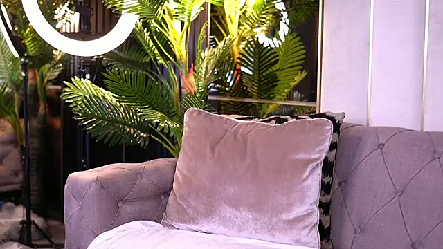 BlancheLuxe webcam