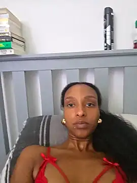 Hazel_Dollxx webcam