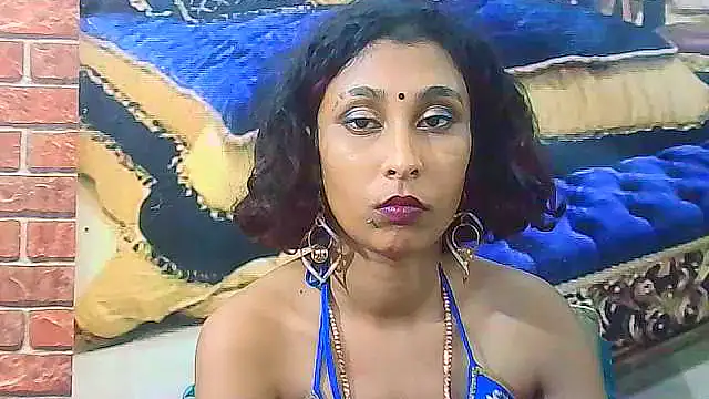 IndianSexyButt webcam