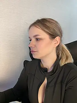 KimEvanss webcam