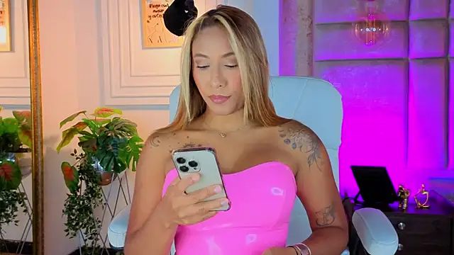 AlessiaLondon webcam