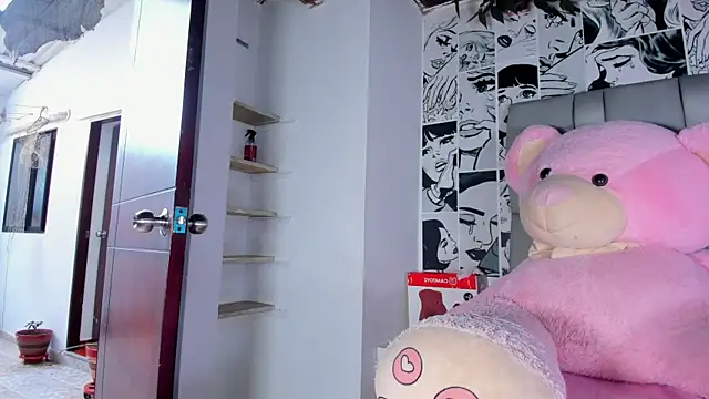 LucyRosse webcam