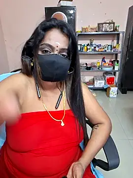 Queen_ilakiya webcam