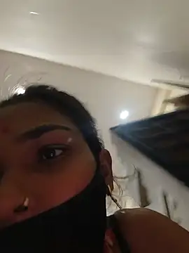 Bhuvika_Love-143 webcam