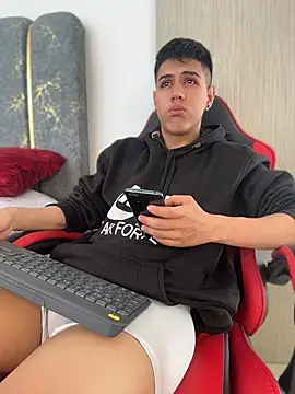 Angel_khouri_ webcam
