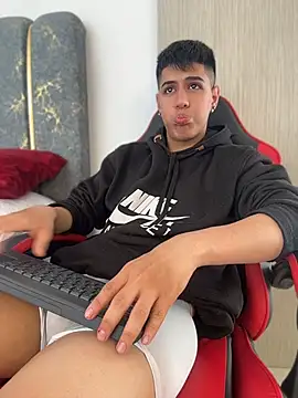 Angel_khouri_ live cam on StripChat