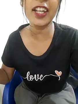 Navya6879 webcam