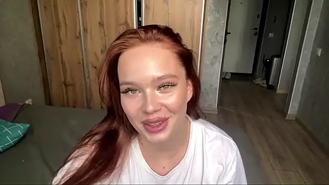 MollyFenx webcam