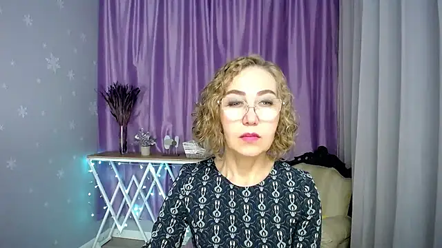 queen_a_n_i webcam