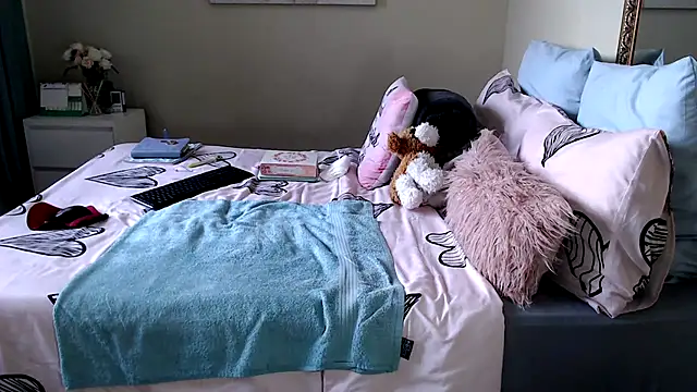 FitSelina66 webcam