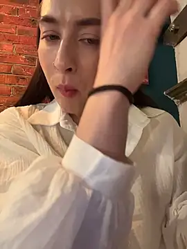 Holly_Play