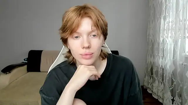 StellaDavis webcam