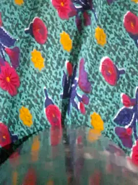 Priya_Bong webcam
