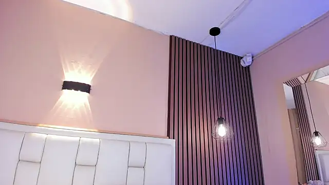 AvyMilton webcam