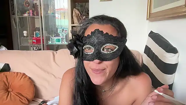lasolitaauri (F milf) - NAKED