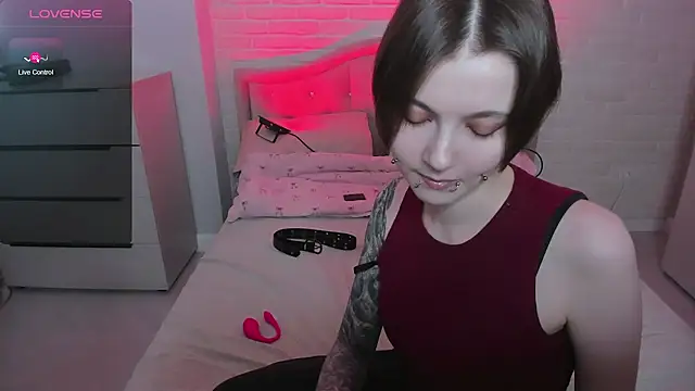 LyingAngel webcam