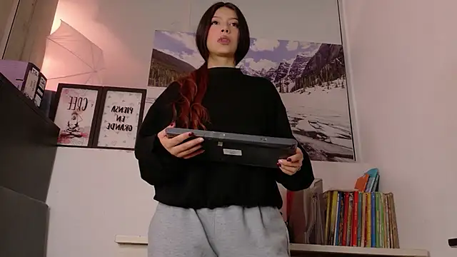 Adrianna5_ webcam
