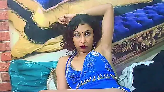 IndianSexyButt webcam