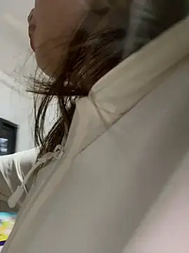 qin205205 webcam