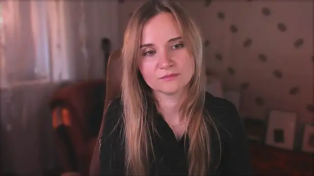 MiaSparkes webcam