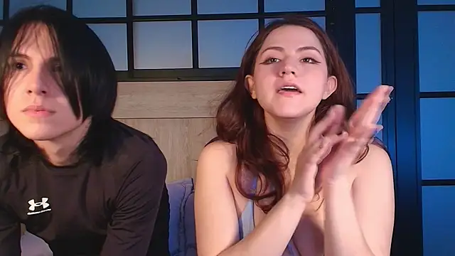 Daphne_and_Roger_ webcam