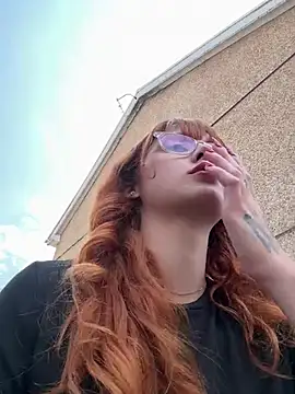 bunnyandbrookes_ (F young) - Suck fingers