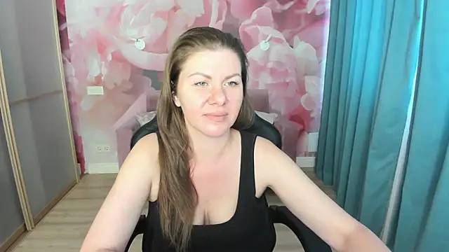 lunakissesx - LunaKissesx's free webcam - UK Sex Cams