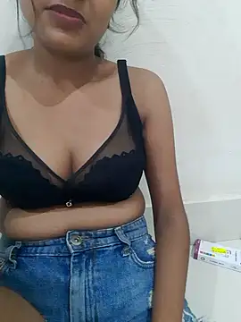 Lal_Pari78 webcam